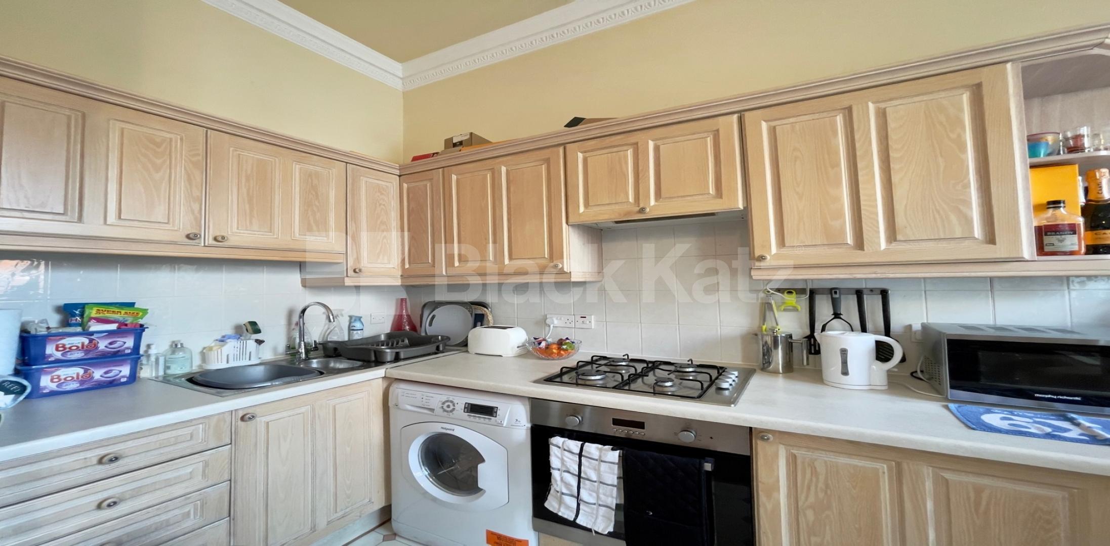 			LET  , 1 Bedroom, 1 bath, 1 reception Apartment			 Churton Street, Pimlico